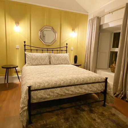 Appartement No. 1 Bridge Street à Westport Extérieur photo
